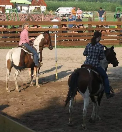 شاليه Ranczo Siodmy Kon *